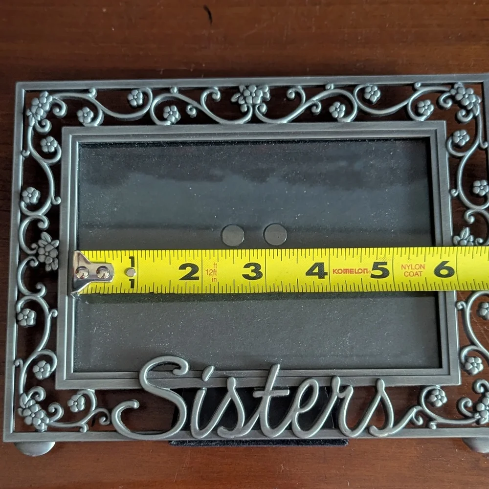 NWOT Malden Pewter Floral 'Sisters' Photo Frame (6 X 4)